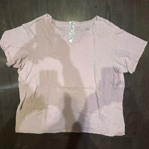 Magnolia Pearl Lavender Short Sleeve Tee Shadows in pic, GreatCon, no tags
